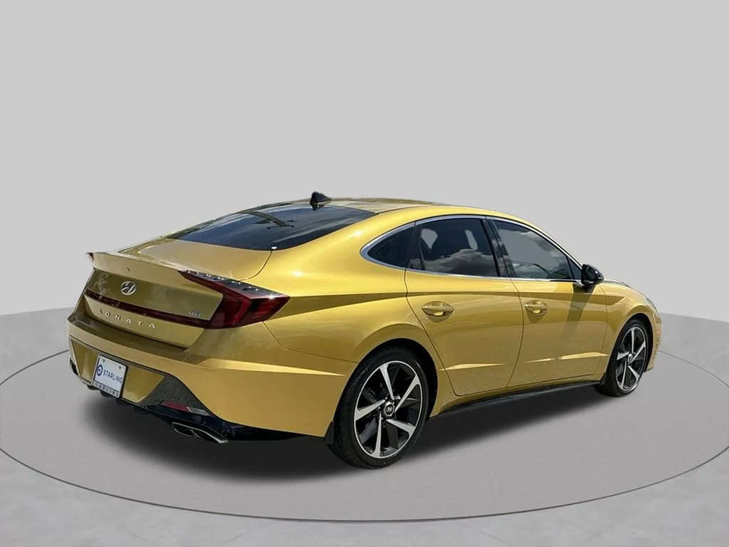 Used 2021 Yellow Hyundai SEL Plus image 10