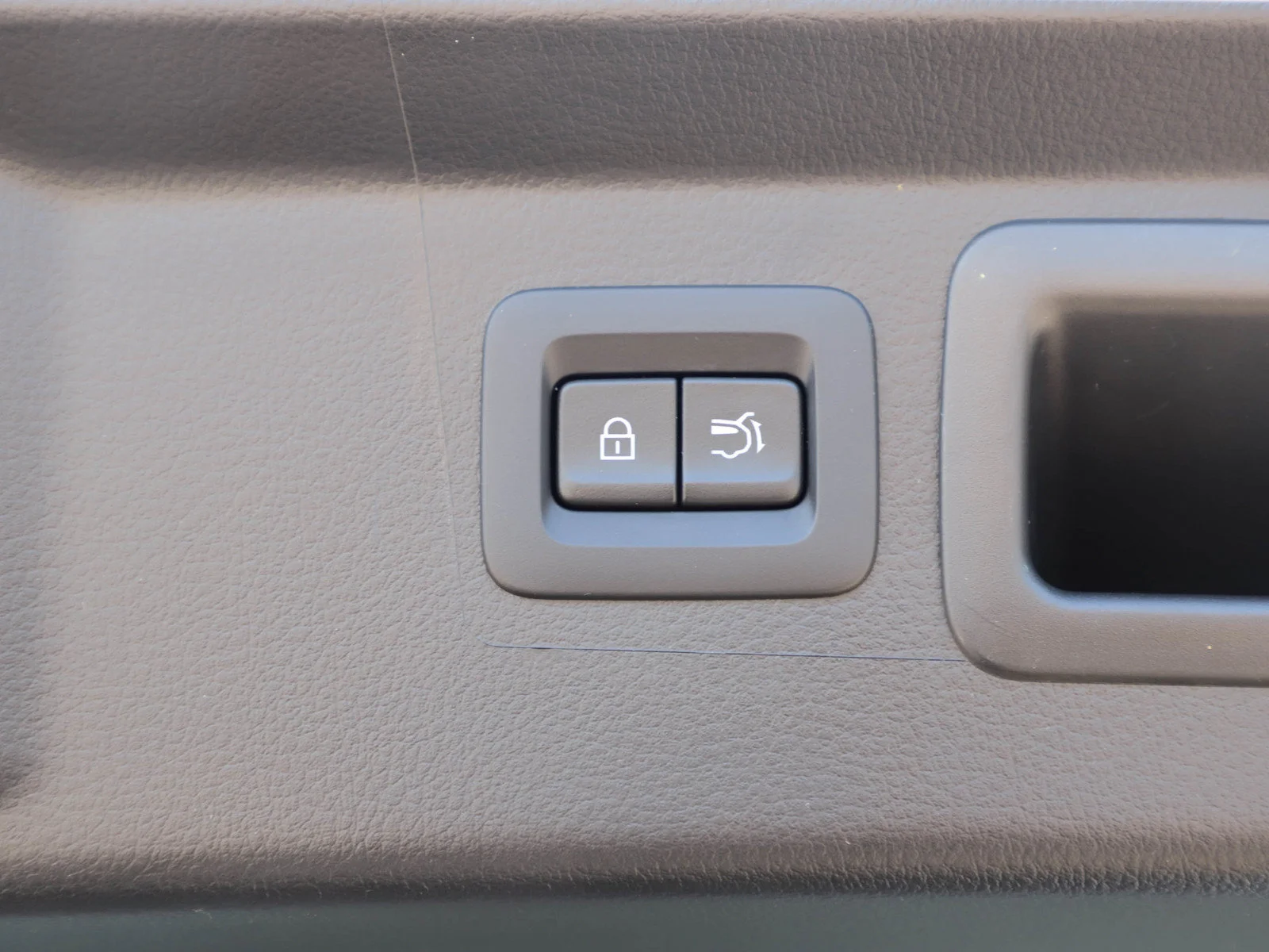 Certified Used 2026 Wind Chill Pearl Mazda Premium image 18