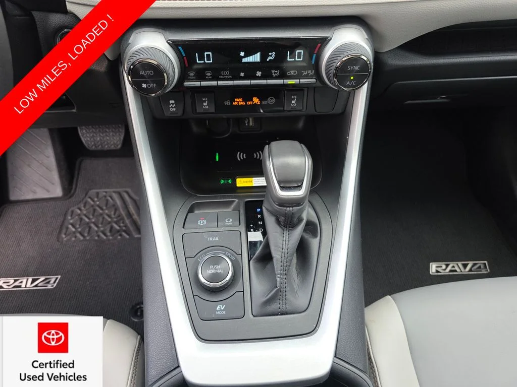Certified Used 2025 Silver Toyota XLE Premium image 28