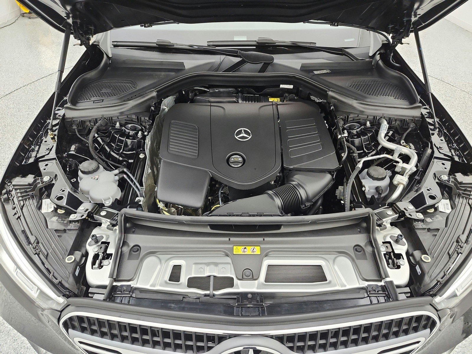 New 2026 Black Mercedes-Benz GLC 300 4MATIC® SUV image 12