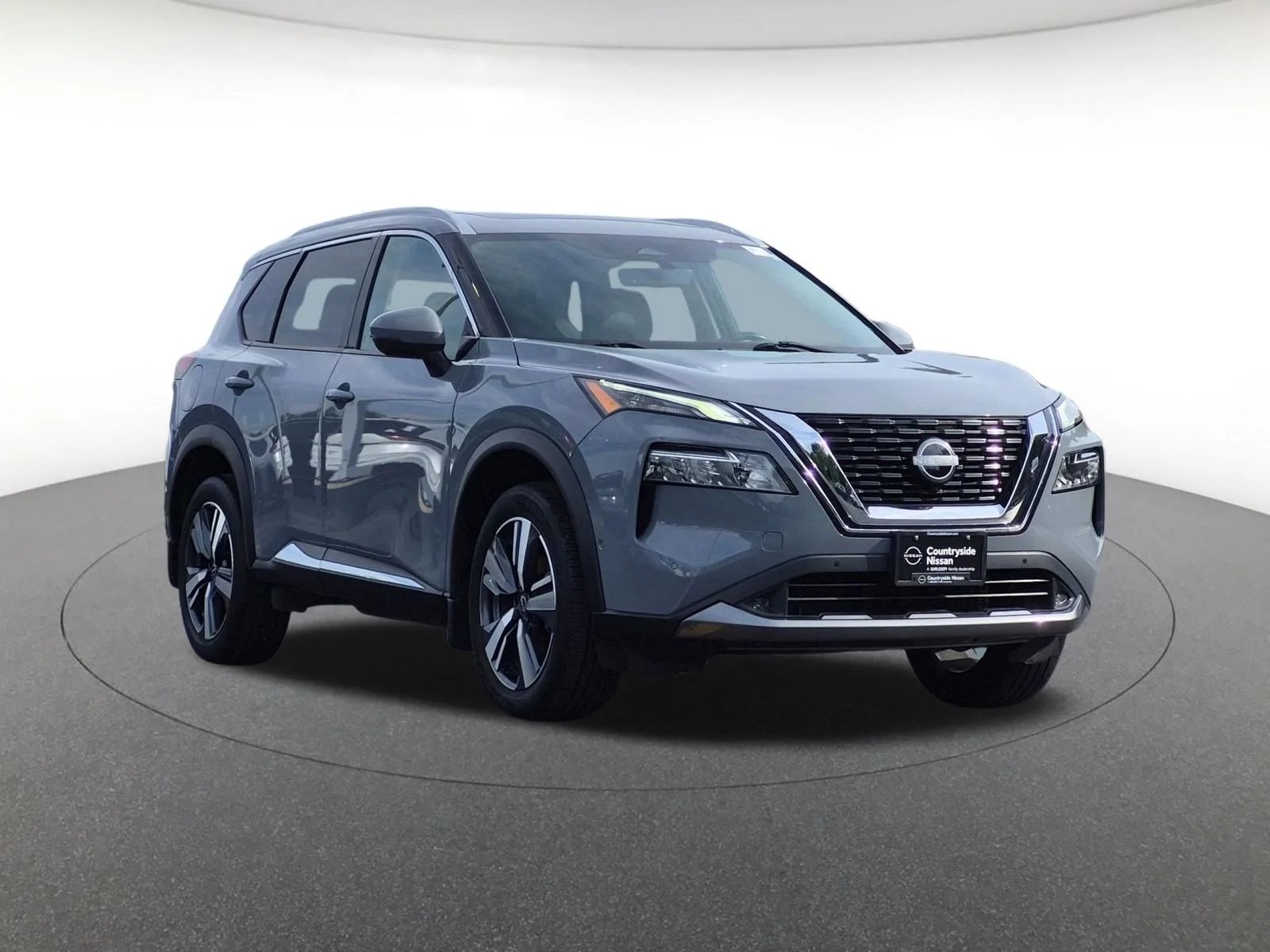 Used 2022 Boulder Gray Pearl Nissan SL image 3