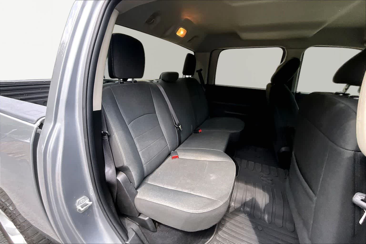 Used 2021 Billet Silver Metallic Clearcoat Ram Tradesman image 20