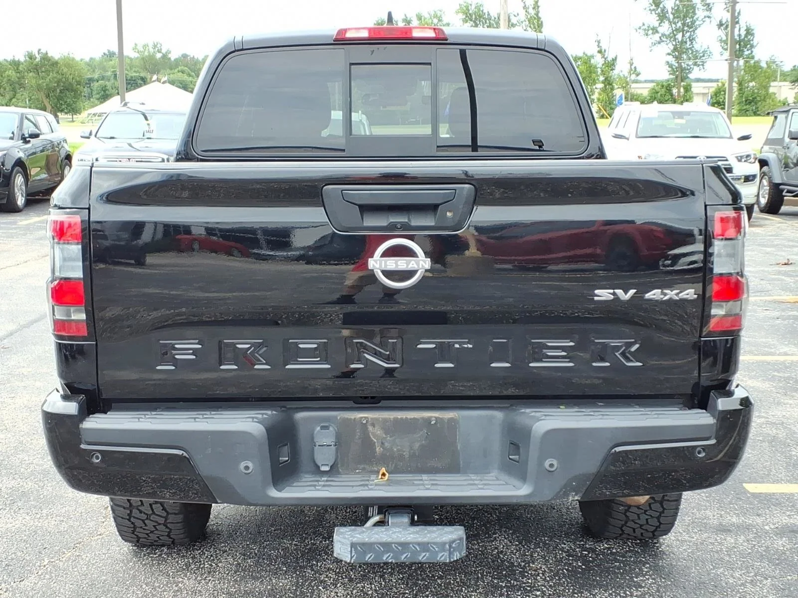 Used 2022 Black Nissan SV image 30
