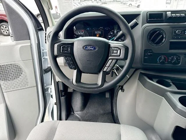 New 2026 Oxford White Ford E-350 SRW image 48