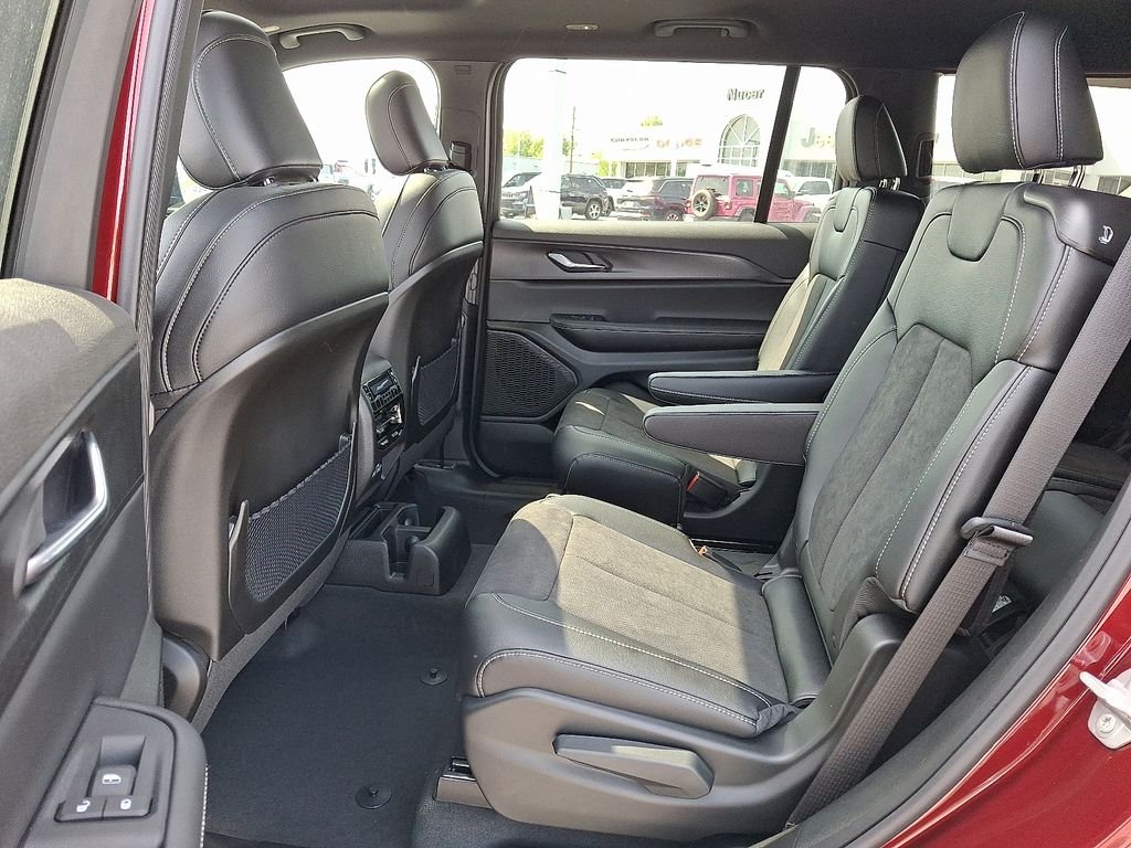 2025 Jeep Grand Cherokee L Altitude - Photo 6
