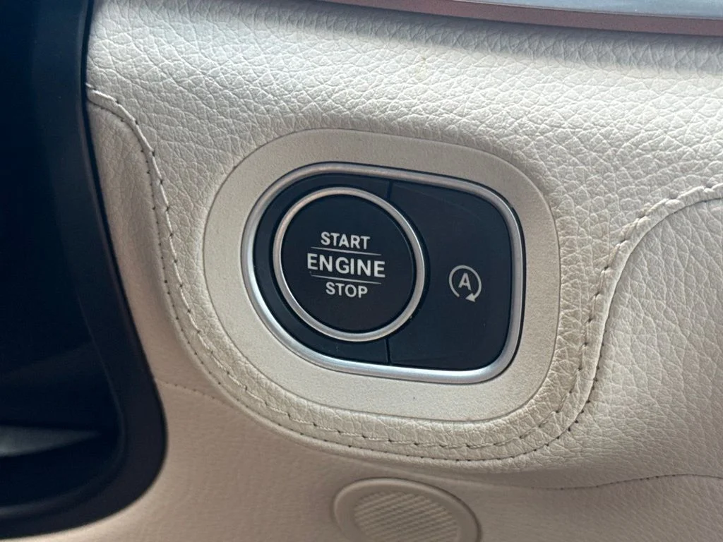 Used 2023 White Mercedes-Benz GLE 580 image 21