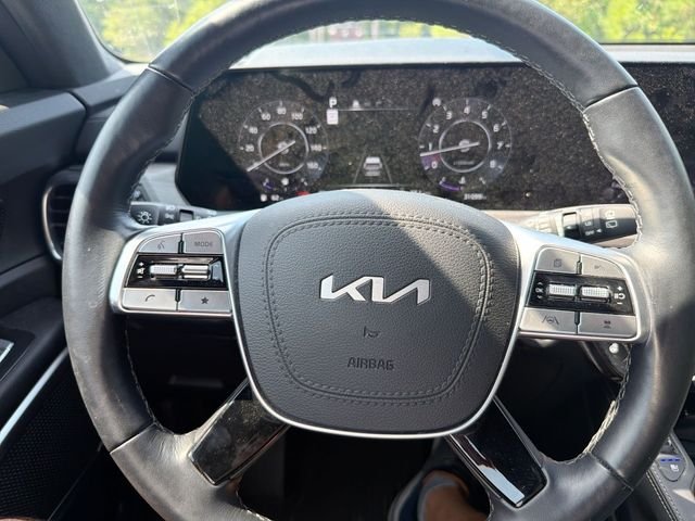 Used 2023 Silver Kia SX-Prestige X-Pro image 17