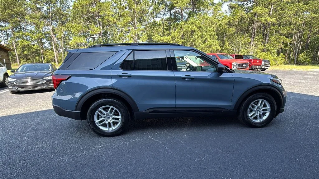 New 2026 Vapor Blue Metallic Ford Active image 8