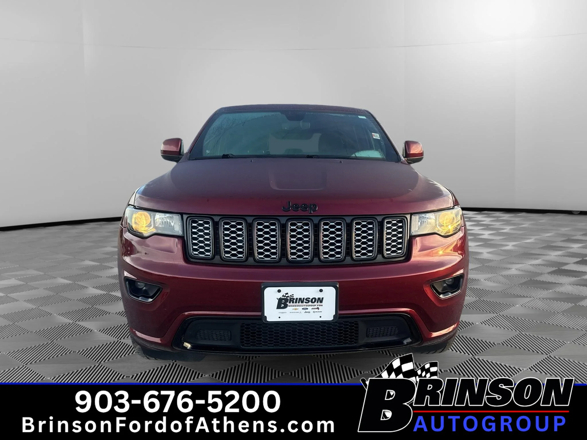 Certified Used 2019 Velvet Red Pearlcoat Jeep Altitude image 2