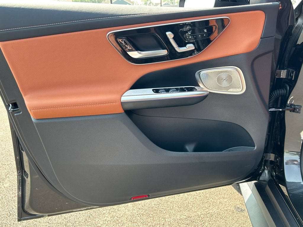 New 2026 Graphite Grey Metallic Mercedes-Benz GLC 300 image 44
