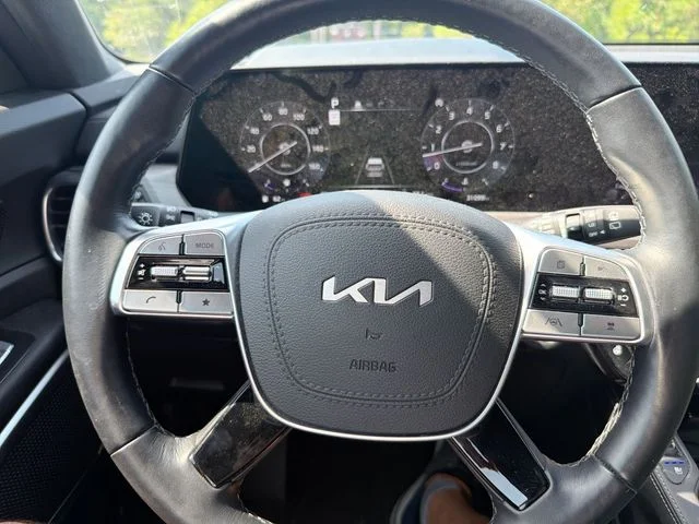 Used 2023 Silver Kia SX-Prestige X-Pro image 17