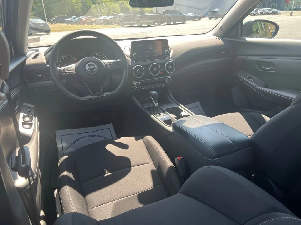 Used 2024  Nissan S image 10