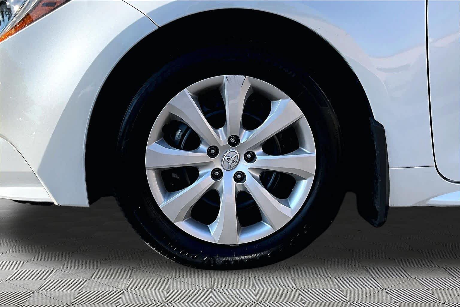 Certified Used 2026 Wind Chill Pearl Toyota LE image 11