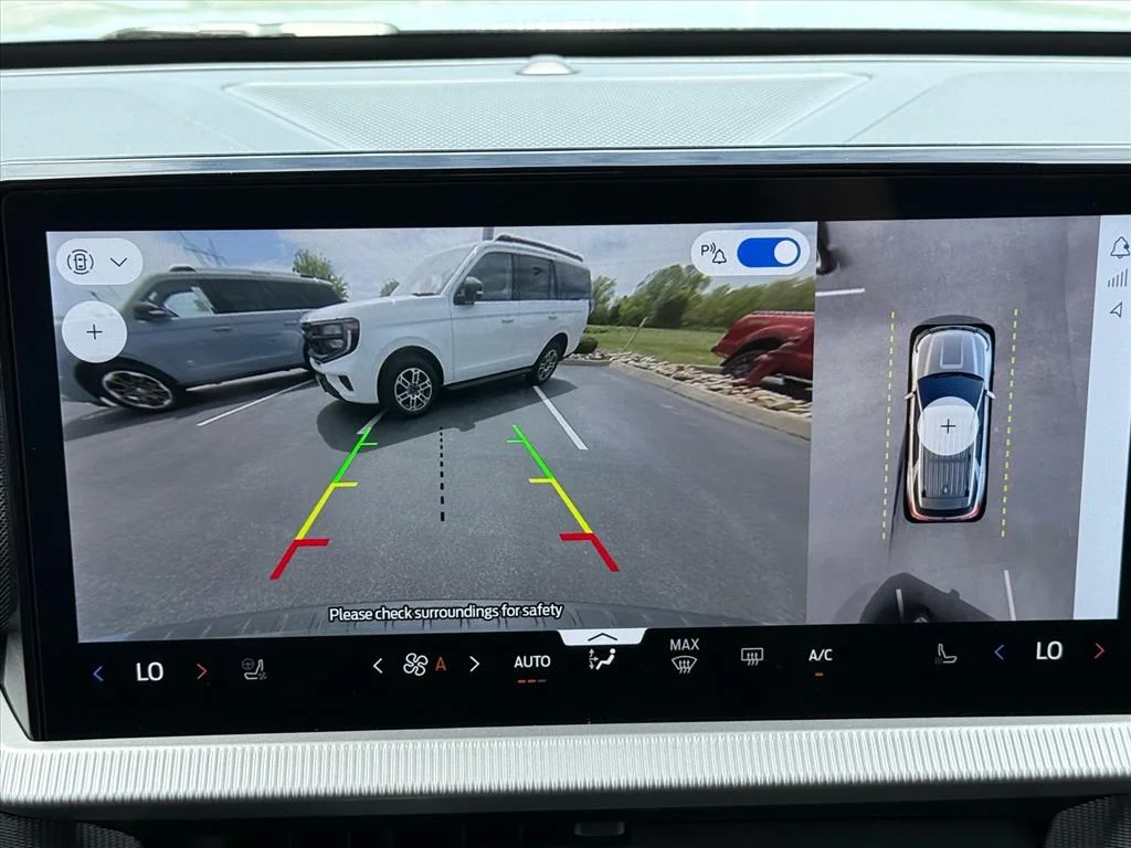 New 2026 Vapor Blue Metallic Ford Tremor® image 12