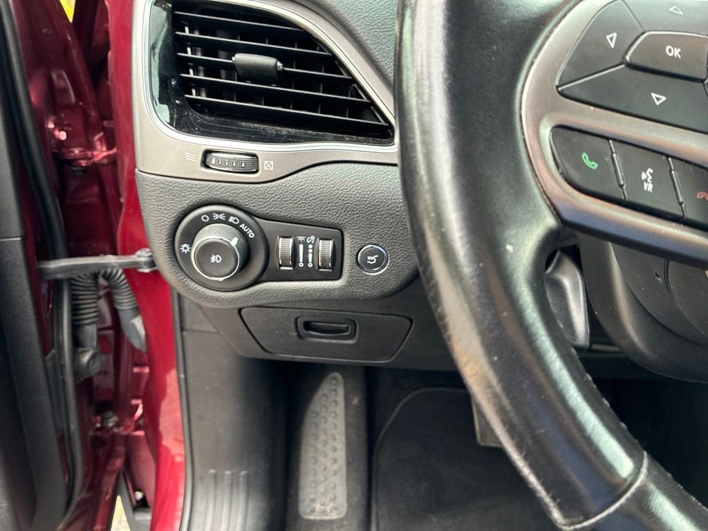 Used 2021 Red Jeep Limited image 28