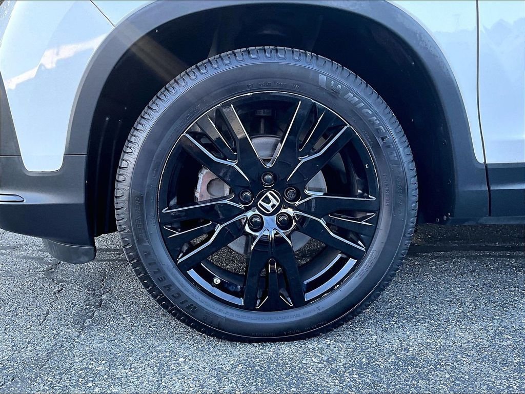 Used 2022 White Honda Special Edition image 7