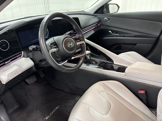 2024 Hyundai Elantra Limited - Photo 8