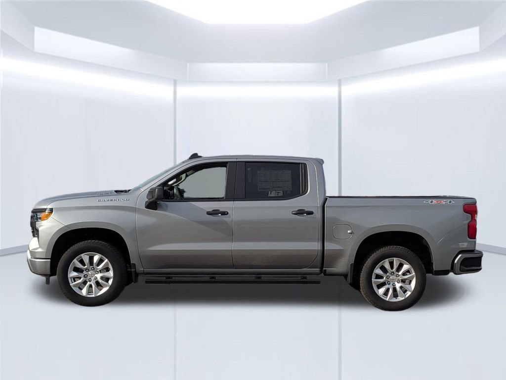 2026 Chevrolet Silverado 1500 Custom - Photo 2