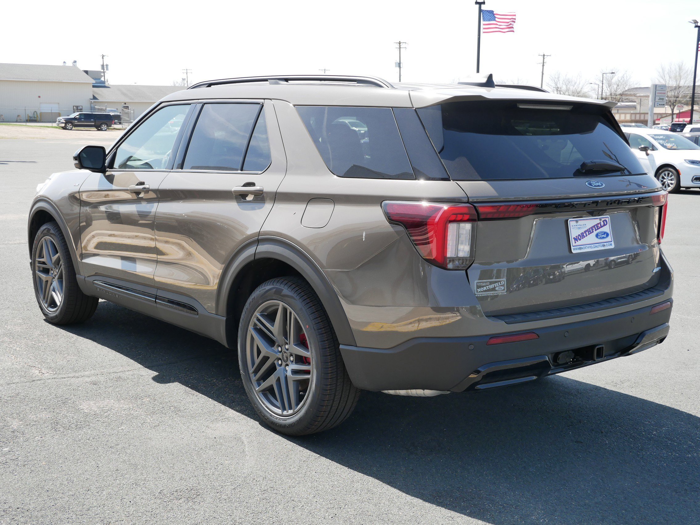 View vehicle photo 6