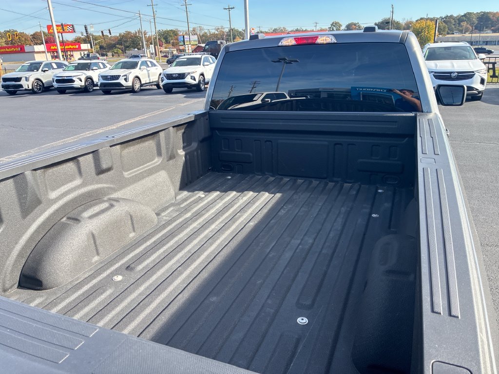 Used 2025 Gray Ford XL image 6