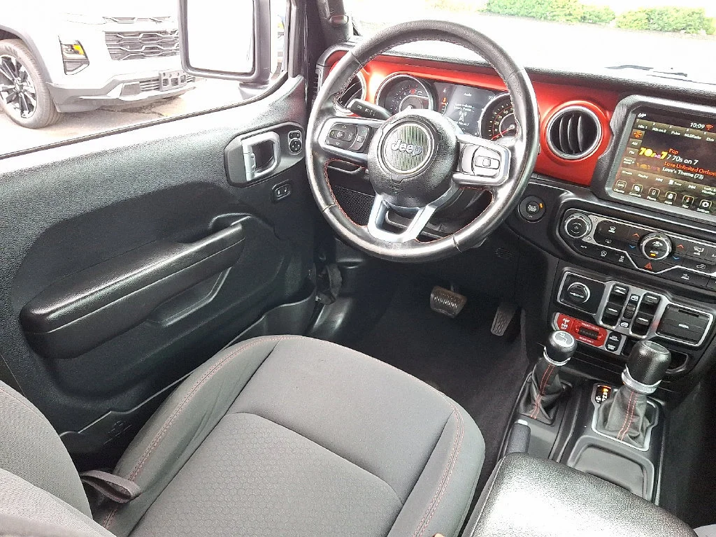 Used 2021 Black Jeep Rubicon 4X4 image 15