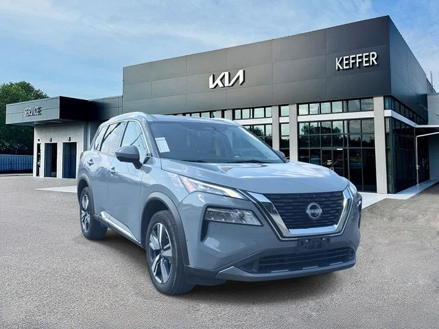 Used 2023 Gray Nissan SL image 2
