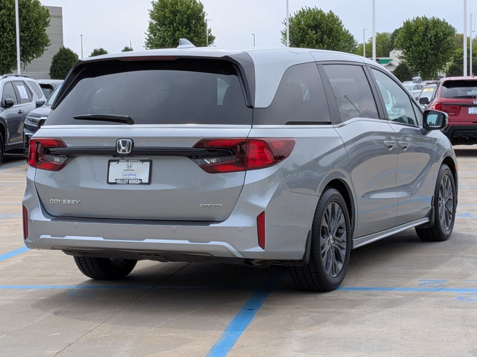 2025 Honda Odyssey Touring - Photo 6