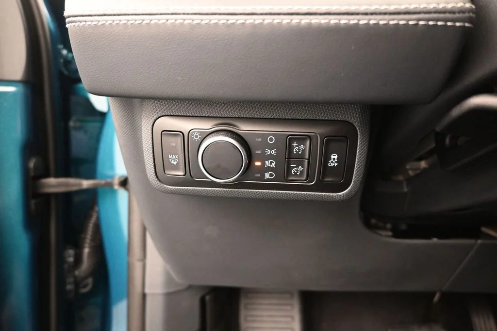 New 2026 Adriatic Blue Metallic Ford Select image 12