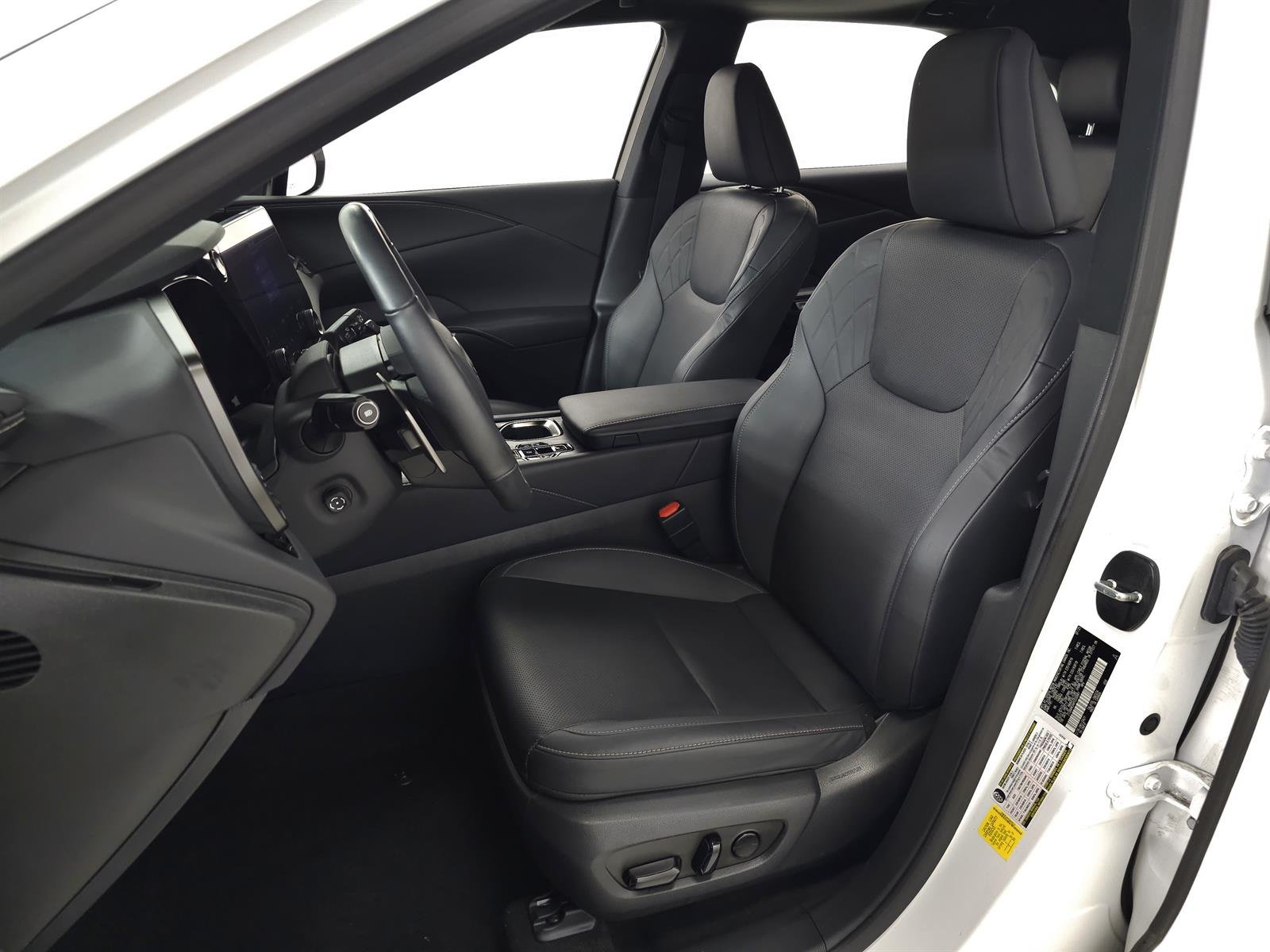 Certified Used 2023 White Lexus PREMIUM image 18