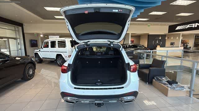 Used 2025 Polar White Mercedes-Benz GLC 350e image 8