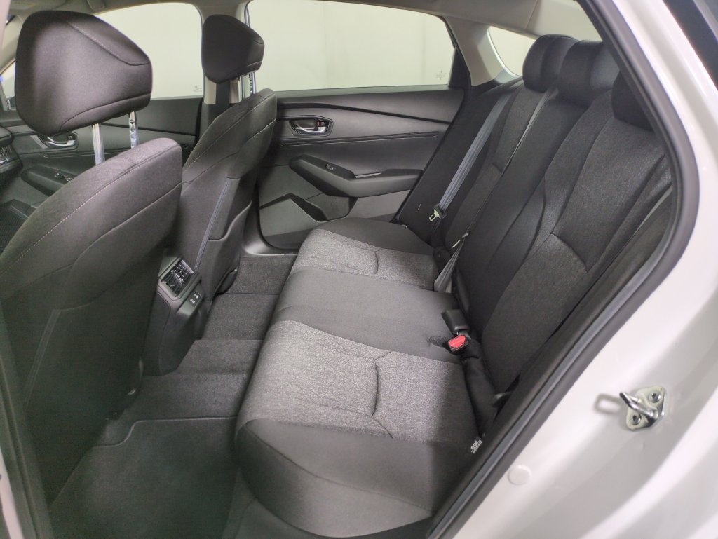 2025 Honda Accord LX - Photo 27