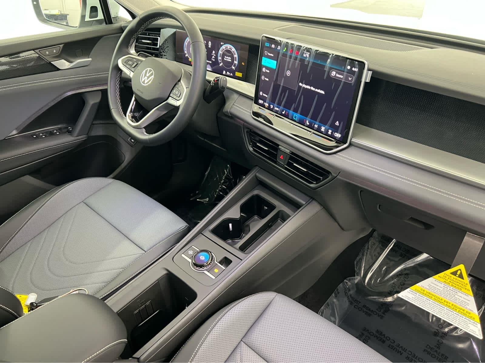 New 2026 Pure White Volkswagen SE image 29