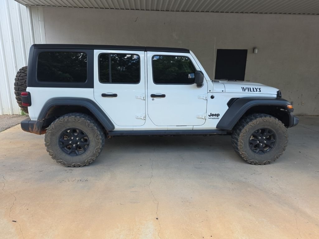 Used 2020 White Jeep Unlimited Sport image 4