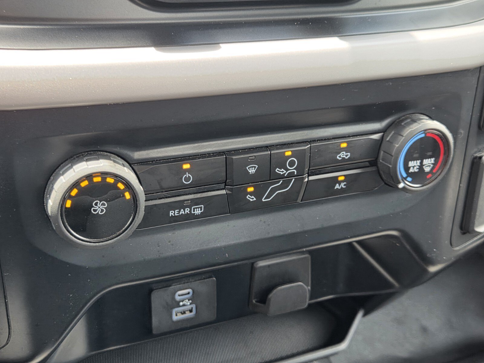 Used 2023 Blue Metallic Ford XL image 13