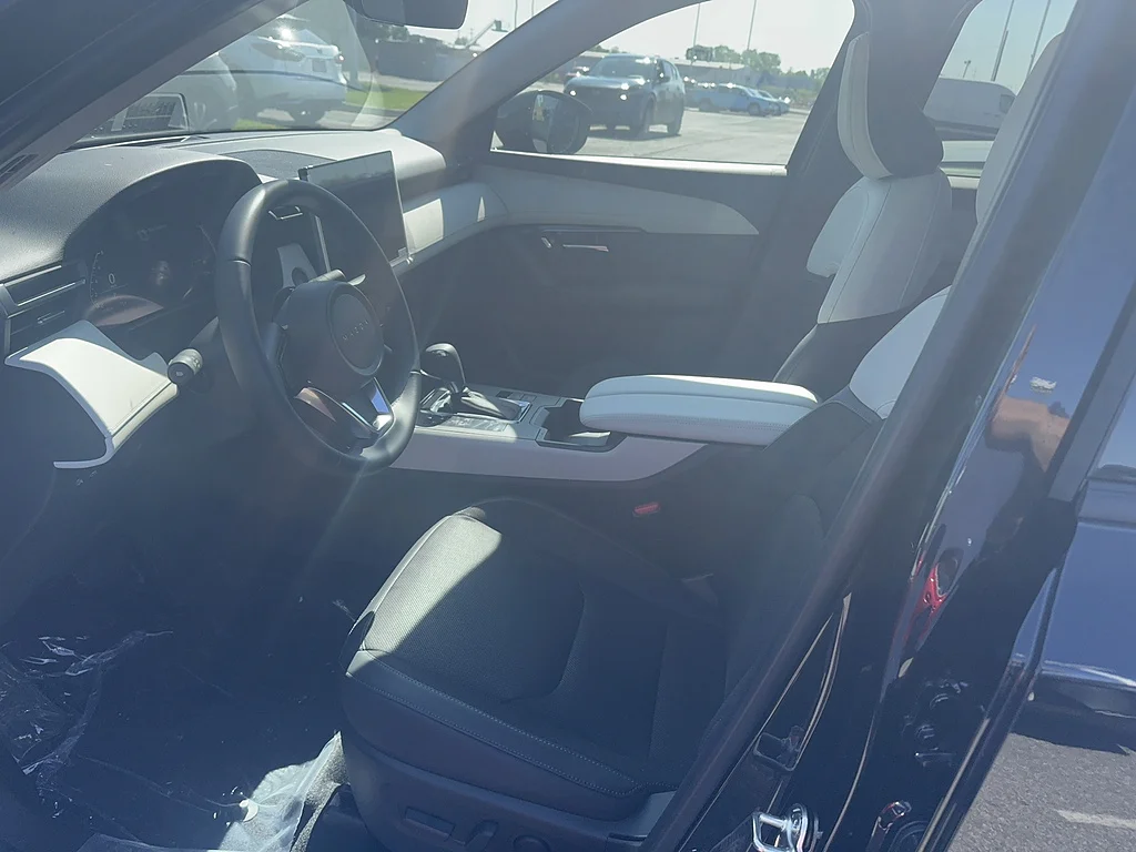 New 2026 Jet Black Mica Mazda 2.5 S Preferred AWD image 9
