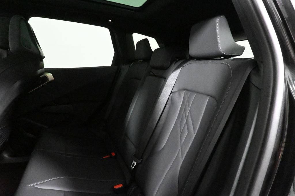 Used 2025 Gray BMW 30 xDrive image 4