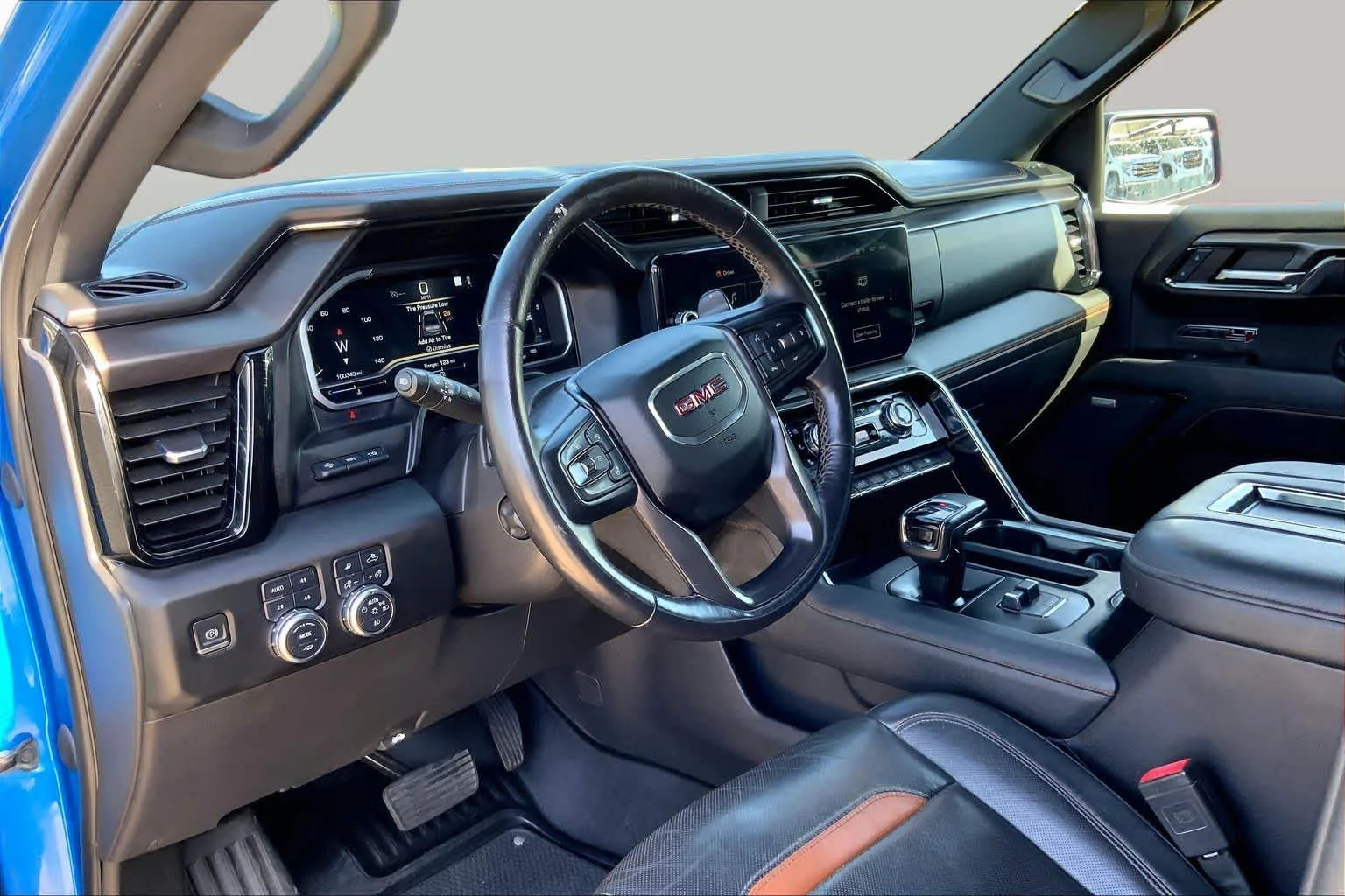 Used 2022 DYNAMIC BLUE METALLIC GMC AT4 image 16