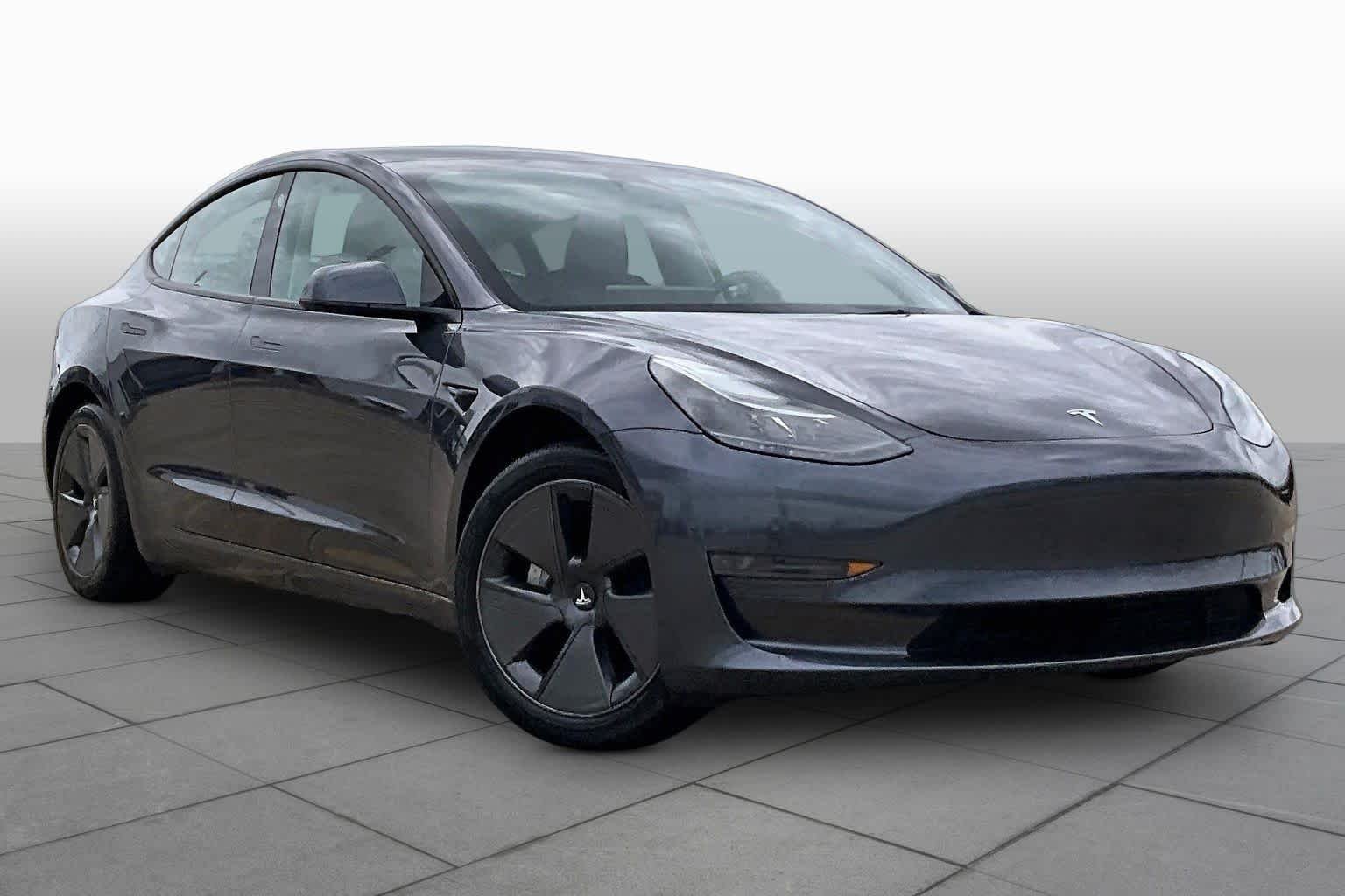 Used 2023 Midnight Silver Metallic Tesla  image 2