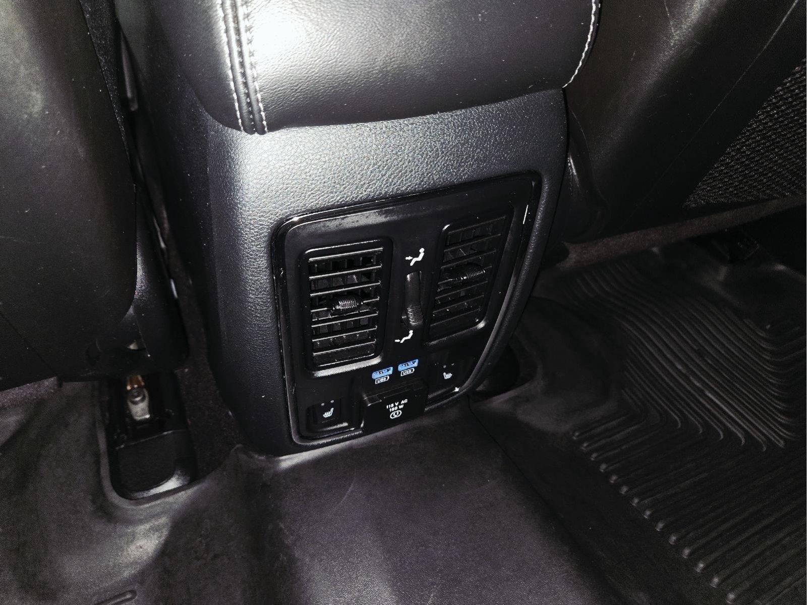 Used 2019 Diamond Black Jeep Overland image 52