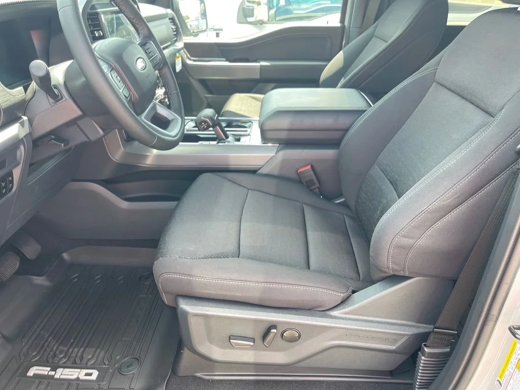 New 2026 Avalanche Ford XLT image 7
