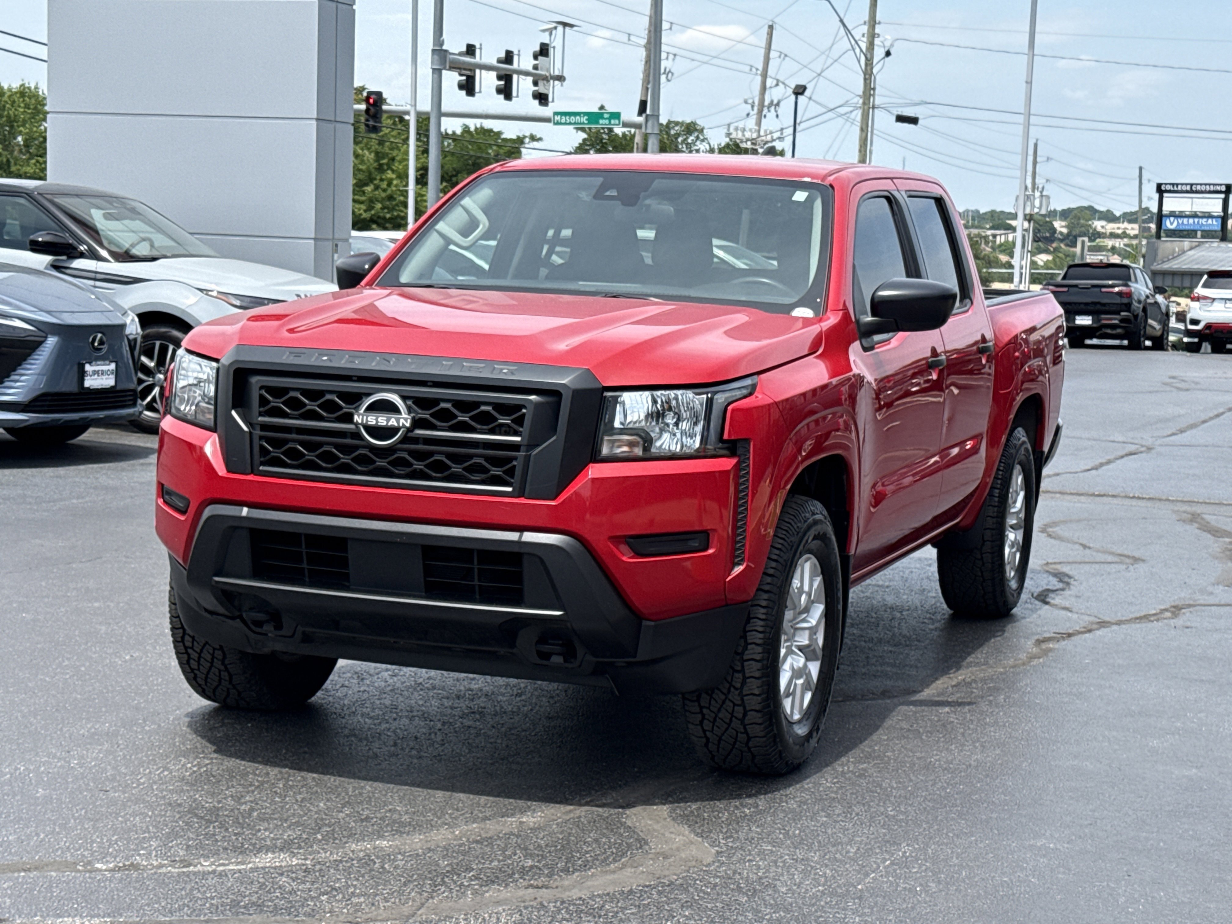 Used 2022 Red Alert Nissan S 4WD image 11