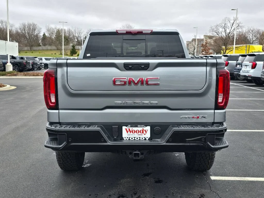 2026 GMC Sierra 1500 AT4X - Photo 8