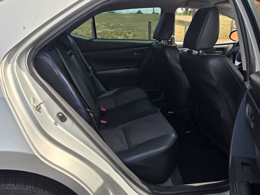 Used 2019 Silver Toyota SE image 13