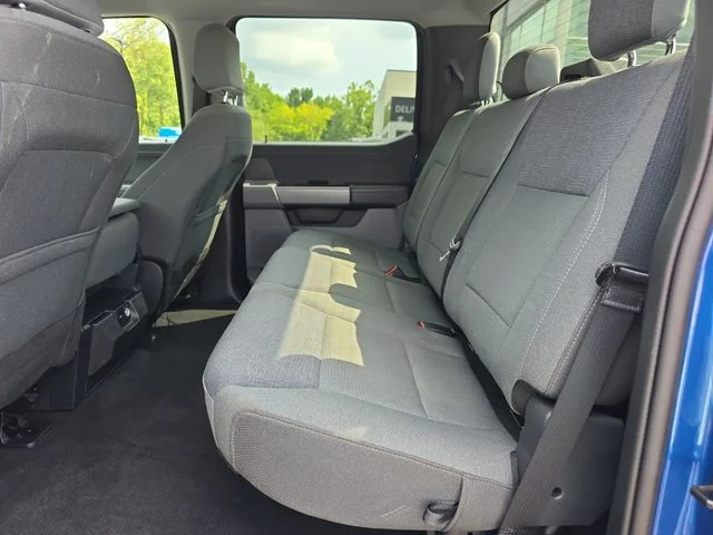 Used 2025 Blue Ford XLT image 11