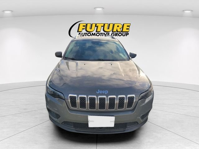 Used 2021 Gray Jeep Latitude Lux image 2