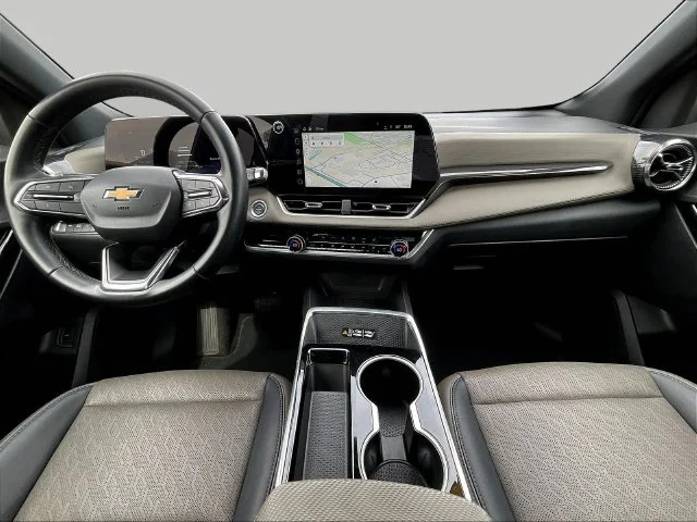 Used 2025 Green Chevrolet LT image 10
