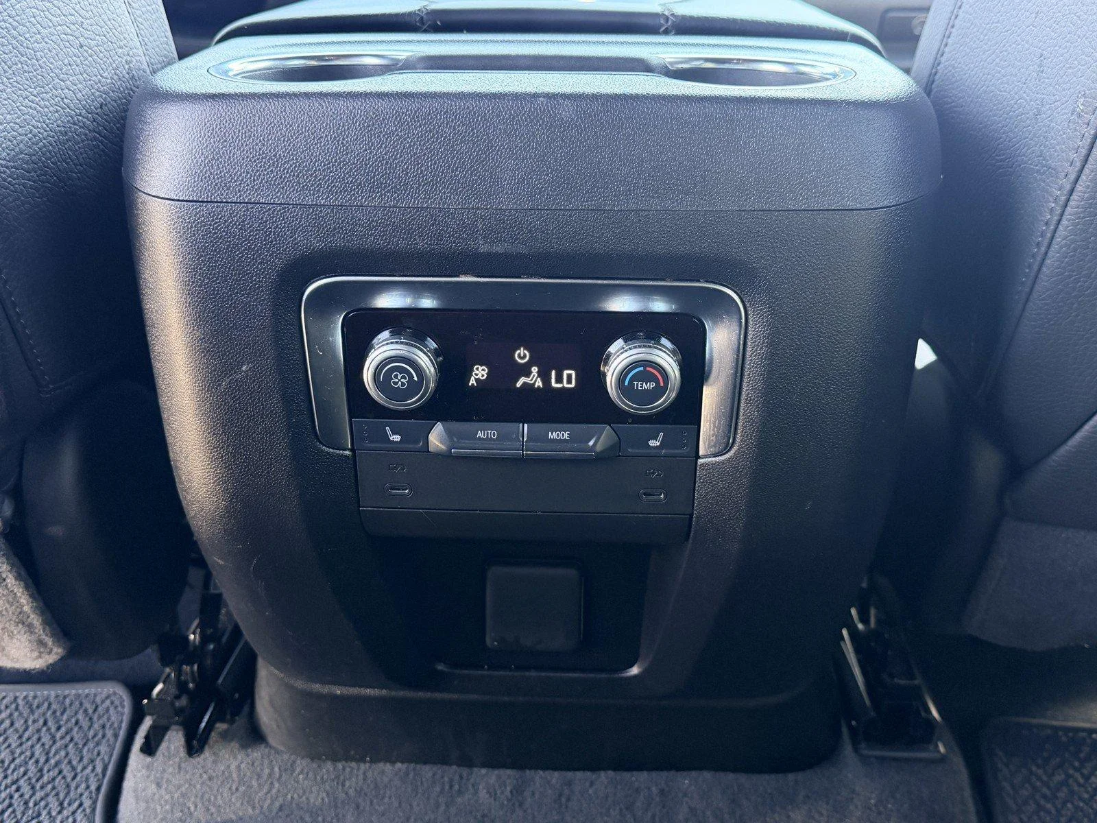 Used 2025 Sterling Metallic GMC Denali image 16