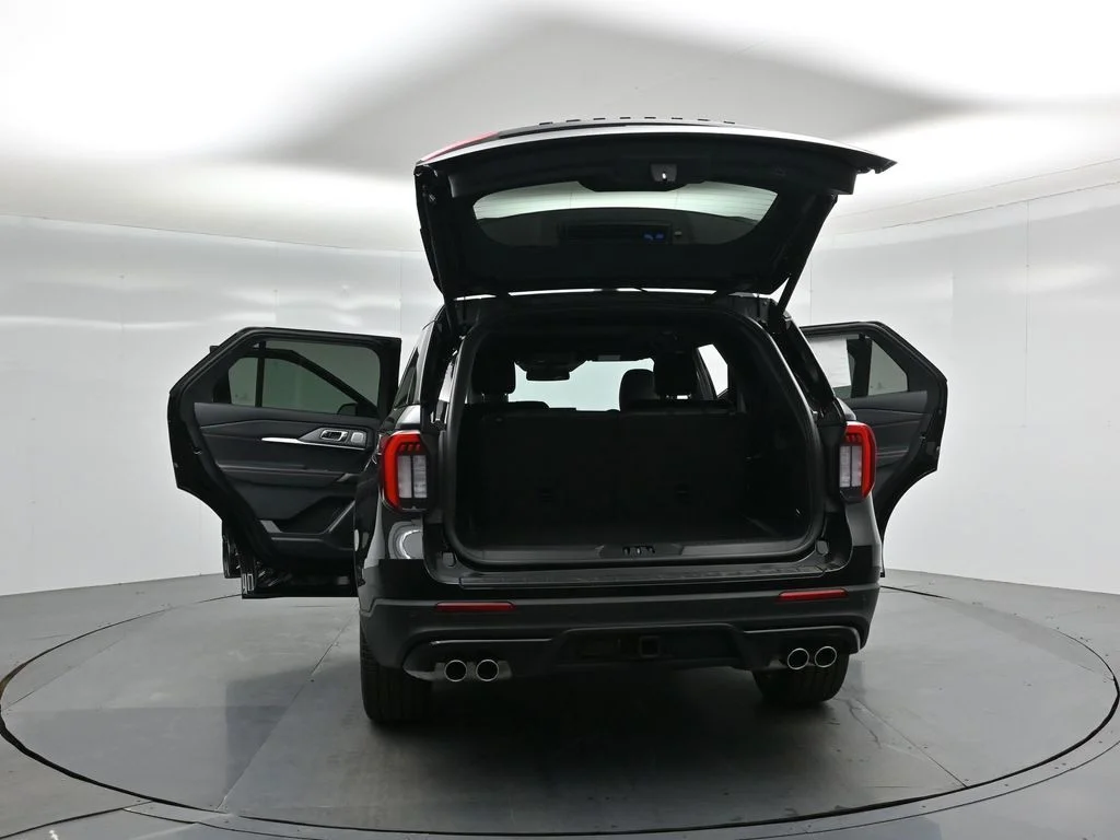 New 2026 Agate Black Metallic Ford ST image 36
