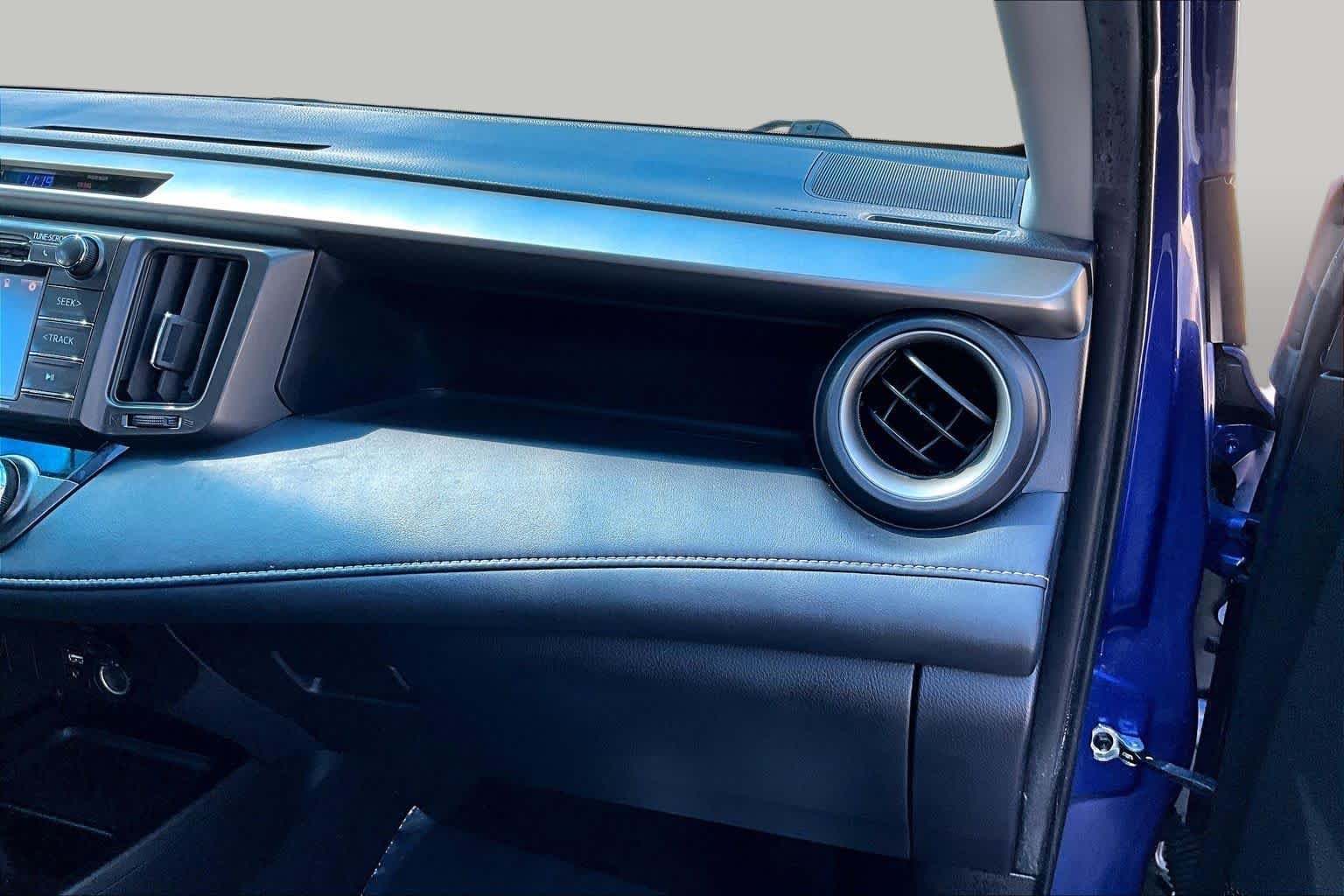 Used 2014 Blue Crush Metallic Toyota XLE image 18