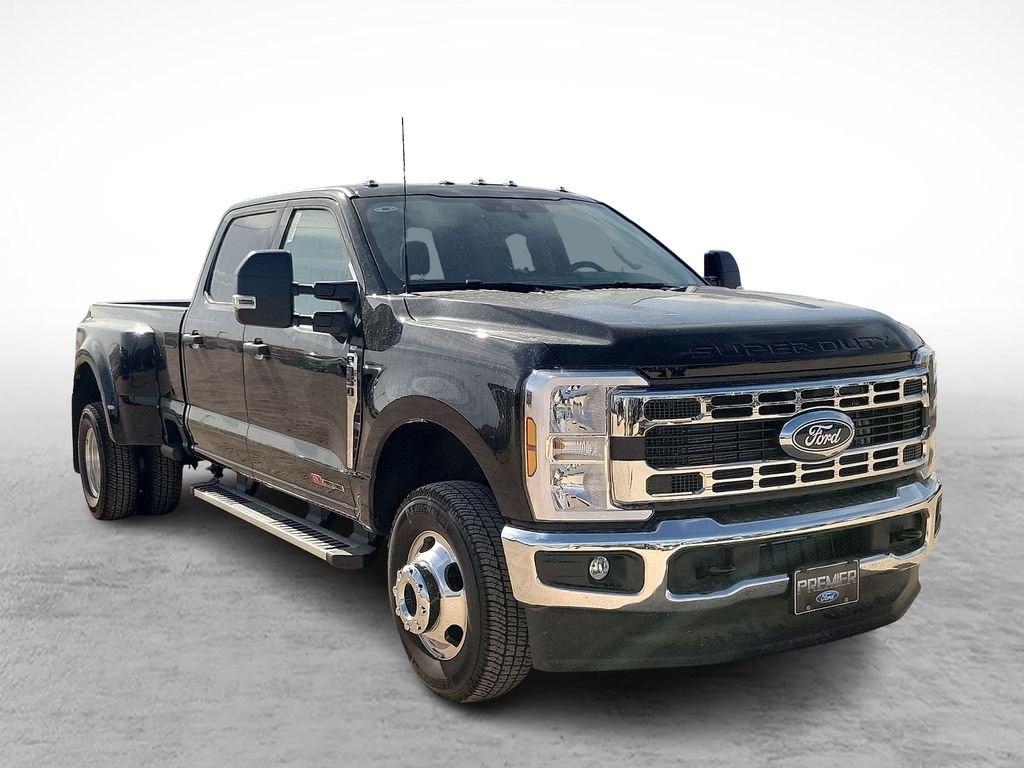 2027 Ford Super Duty F-350 XLT